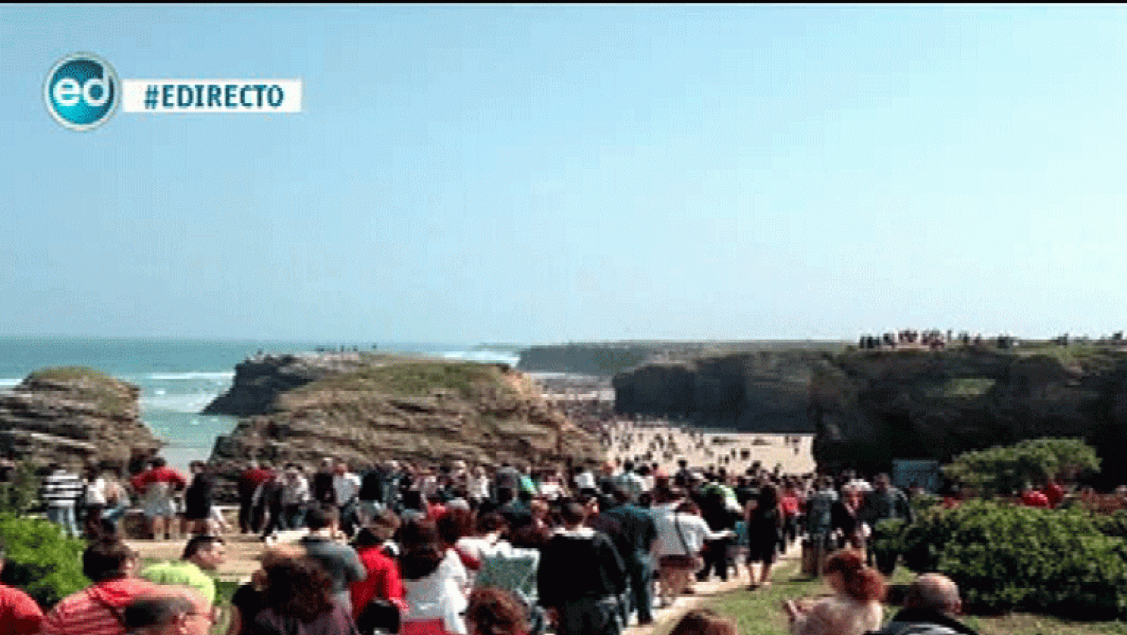 España Directo- Masiva afluencia en la playa de Las Catedrales
