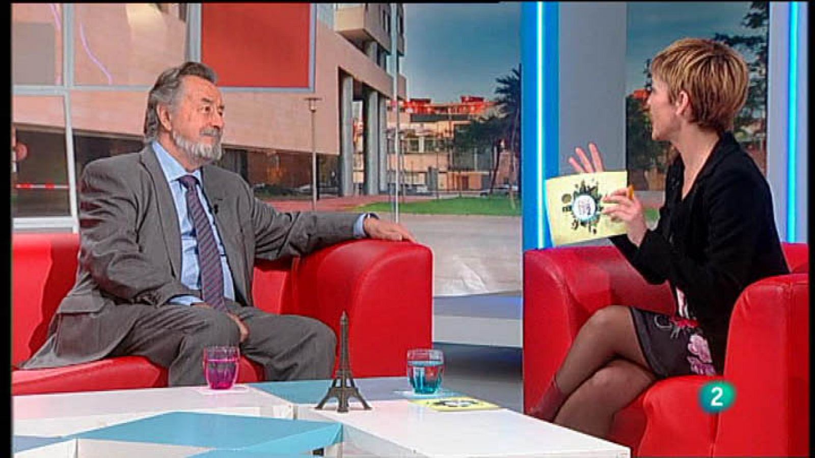 Para Todos La 2 -  Entrevista Modesto Batlle, la Torre Eiffel