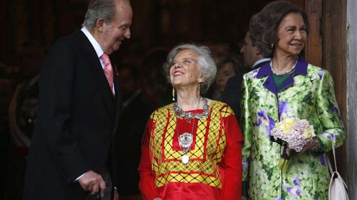 Informativo 24h - La escritora mexicana Elena Poniatowska recoge el Cervantes