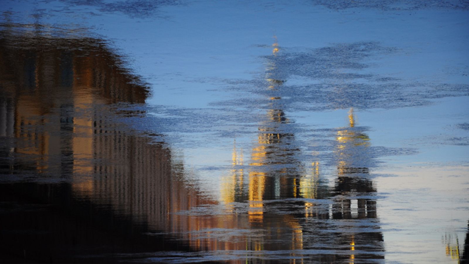 En Portada - El armario ruso - Avance - En portada | Ver