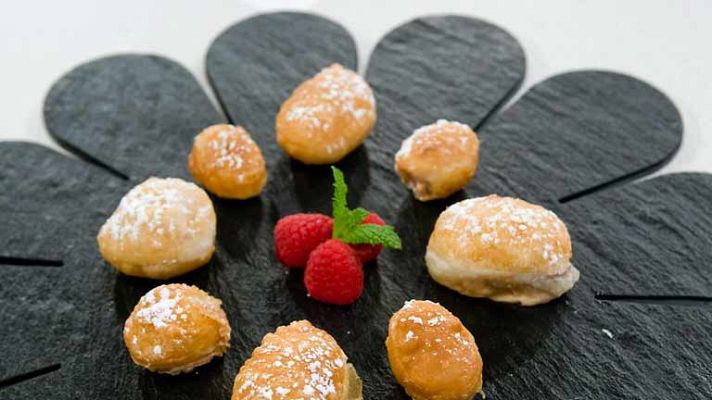  - Hojaldres rellenos con trufa