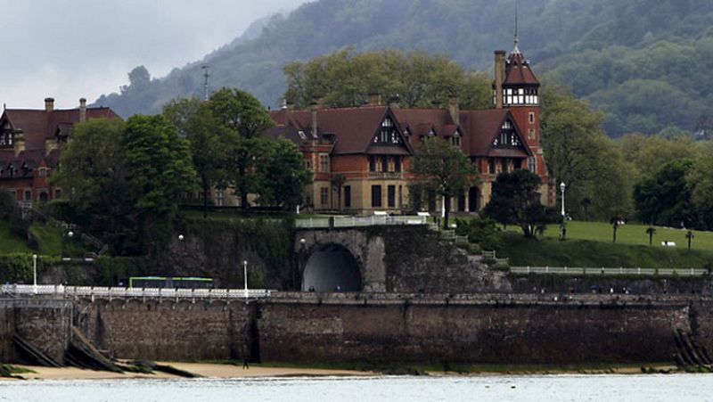 Mañana, muy nuboso en todo el norte peninsular y descenso de la cota de nieve