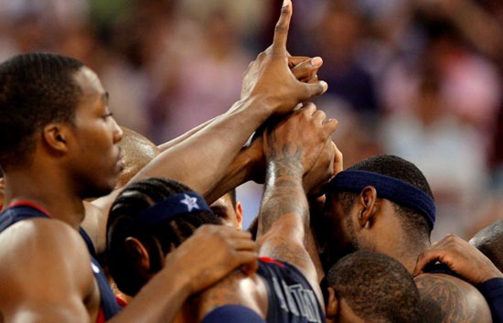 jjoo08_Estados Unidos arrolla a Angola