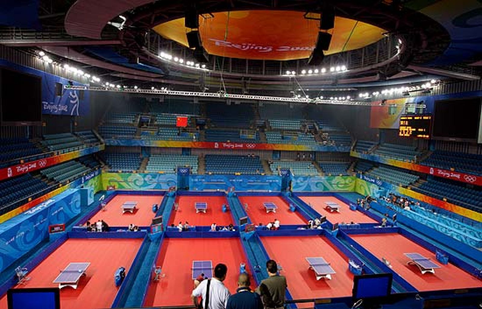 Sólo uno de los componentes del equipo nacional de tenis de mesa ha nacido en España. El resto, incluido Juanito, es de origen chino.
