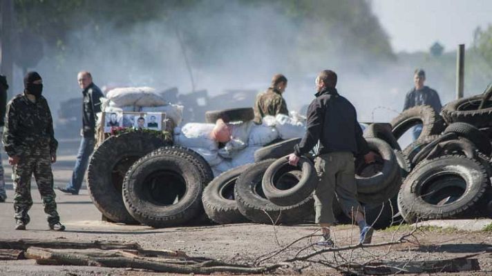 Telediario 1 - El Ejército ucraniano bloquea Slaviansk, bastión prorruso