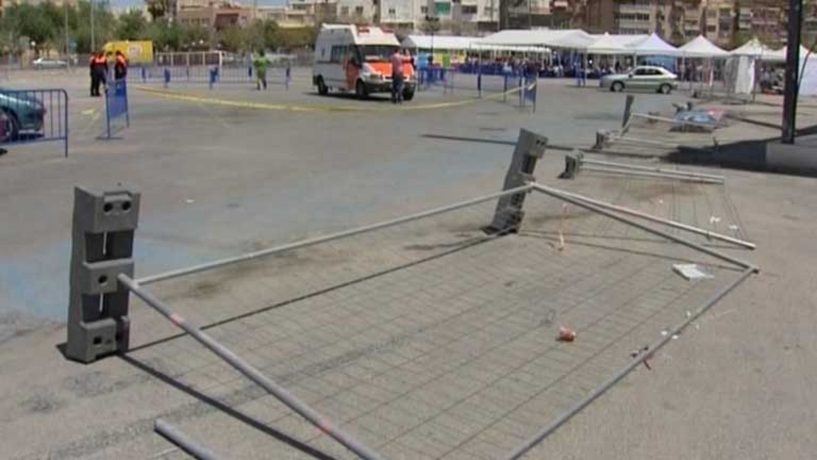 23 heridos en Alicante al salir volando una instalación hinchable