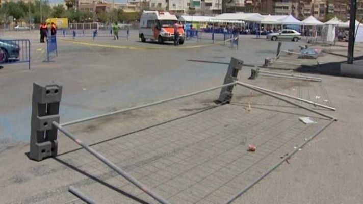 Telediario 1 - 23 heridos al salir volando una instalación hinchable