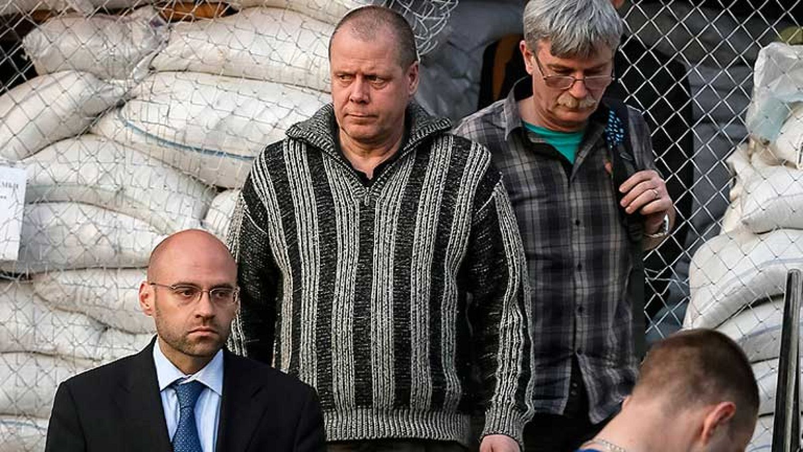 Los separatistas ucranianos aseguran que no liberaran ni un retenido más