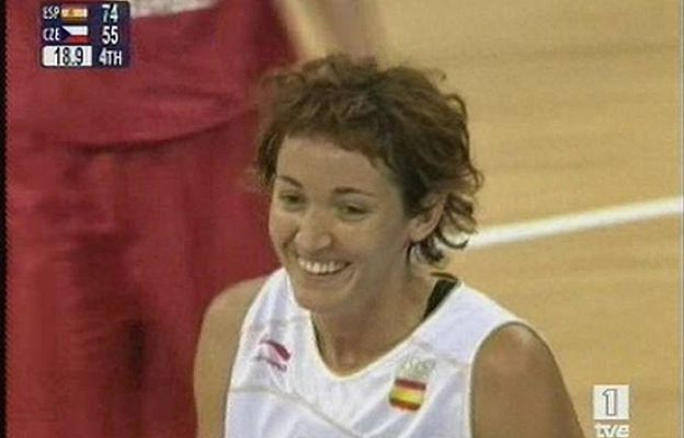  - España vence a Chequia 74-55