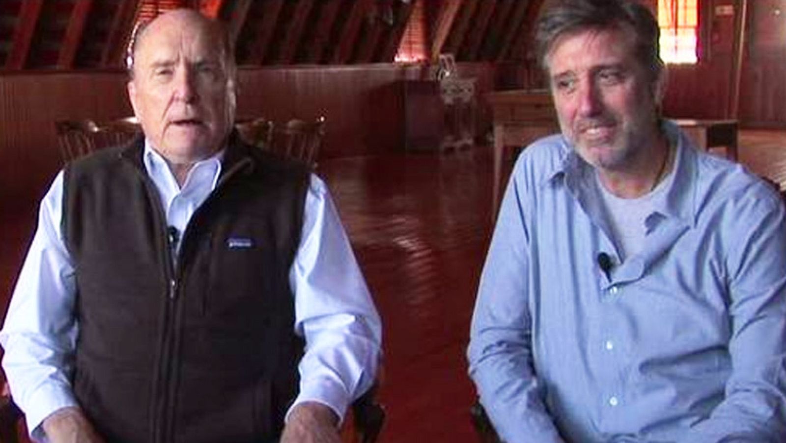 Robert Duvall es Red Bovie en 'Una noche en el viejo México' | Ver