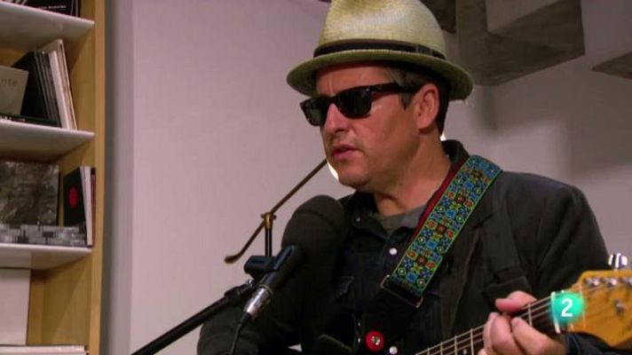 Atención obras - Josh Rouse interpreta la canción de la película 'La gran fam