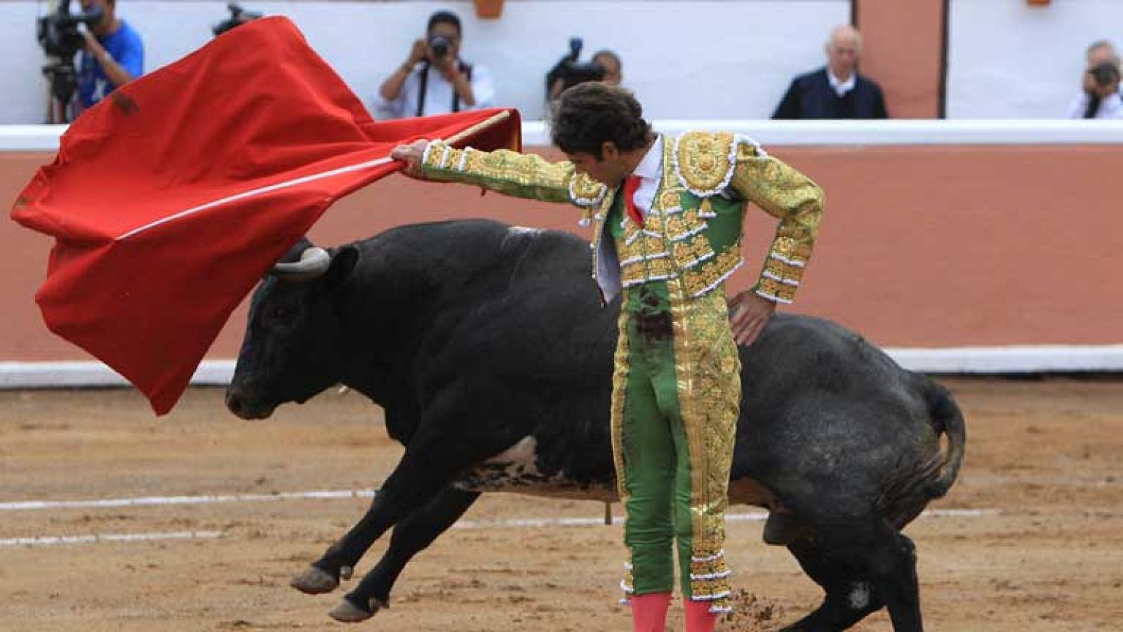 Una nueva tarde para el recuerdo de los seguidores de José Tomás