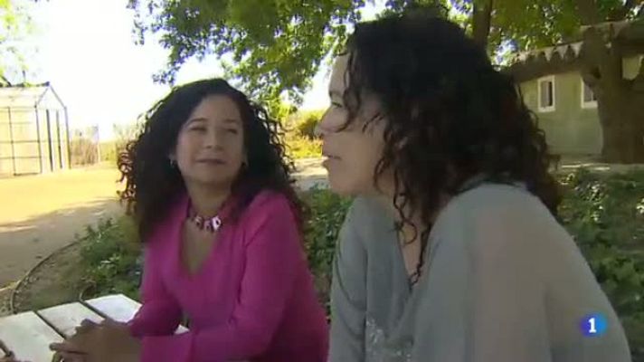 L'Informatiu - Dia de la mare: parlem amb les "Malas madres"