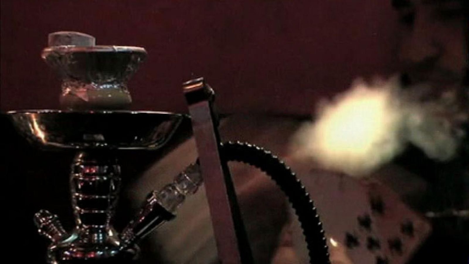 Marruecos declara la guerra a las pipas de tabaco