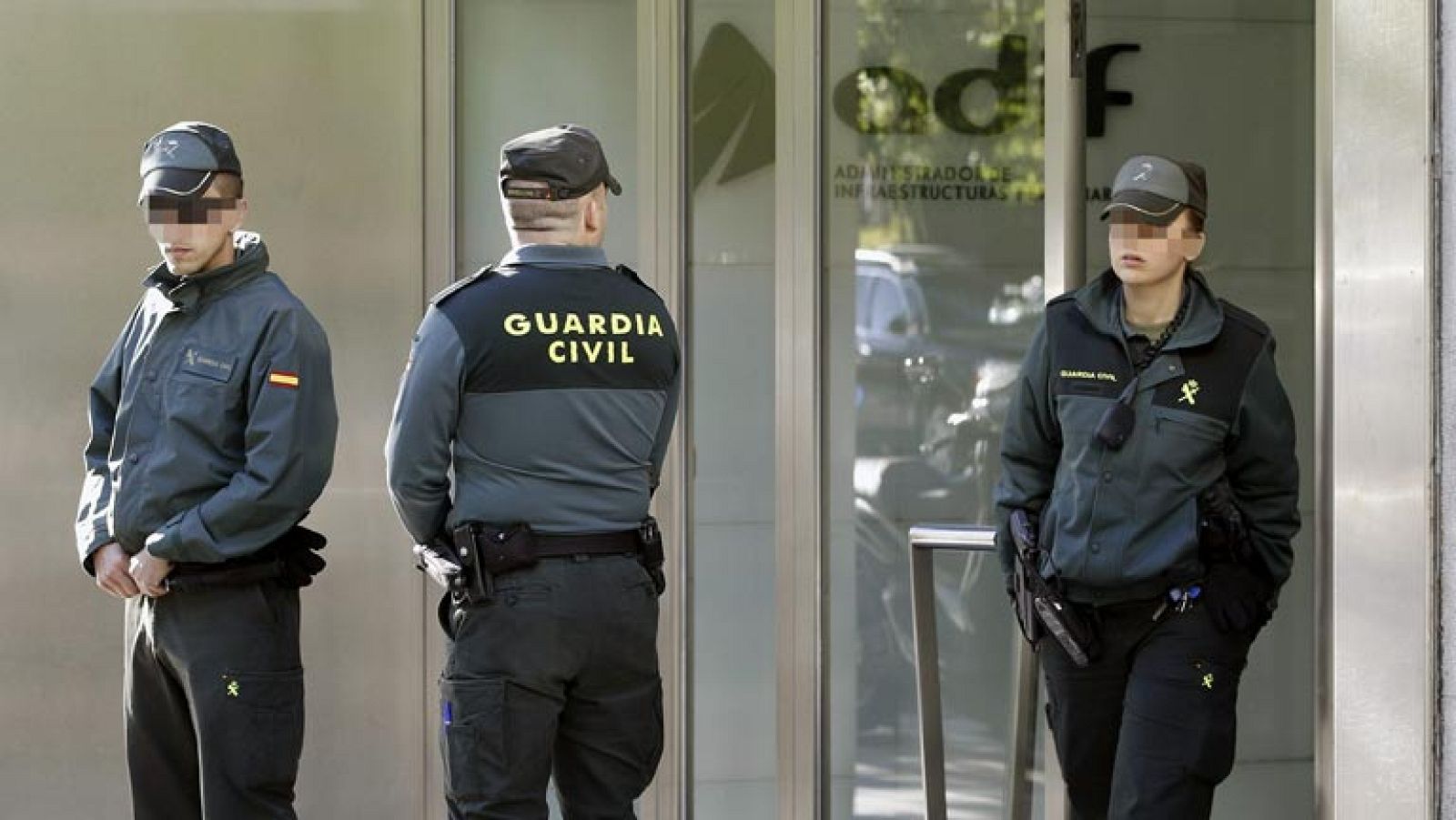 Detenidas nueve personas por presunta malversación en las obras del AVE a Barcelona | Ver