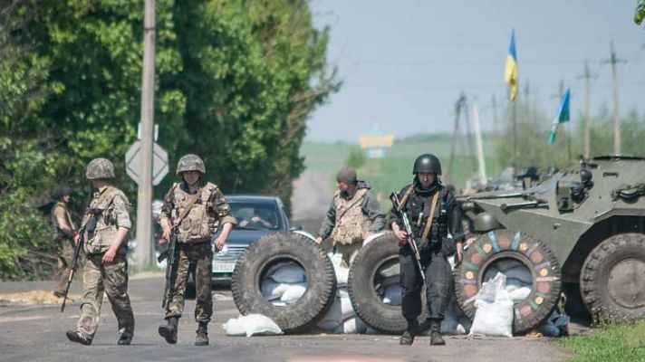 Telediario 1 - Los rebeldes prorrusos reconocen hasta 20 bajas