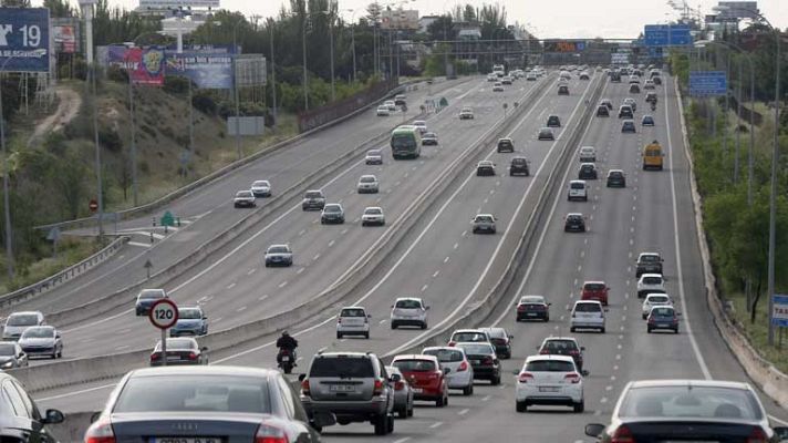 Telediario 1 - 12 muertos en 12 accidentes en el puente de mayo