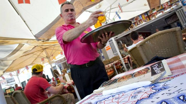 Informativo 24h - El paro registrado bajó en 111.565 personas en abril