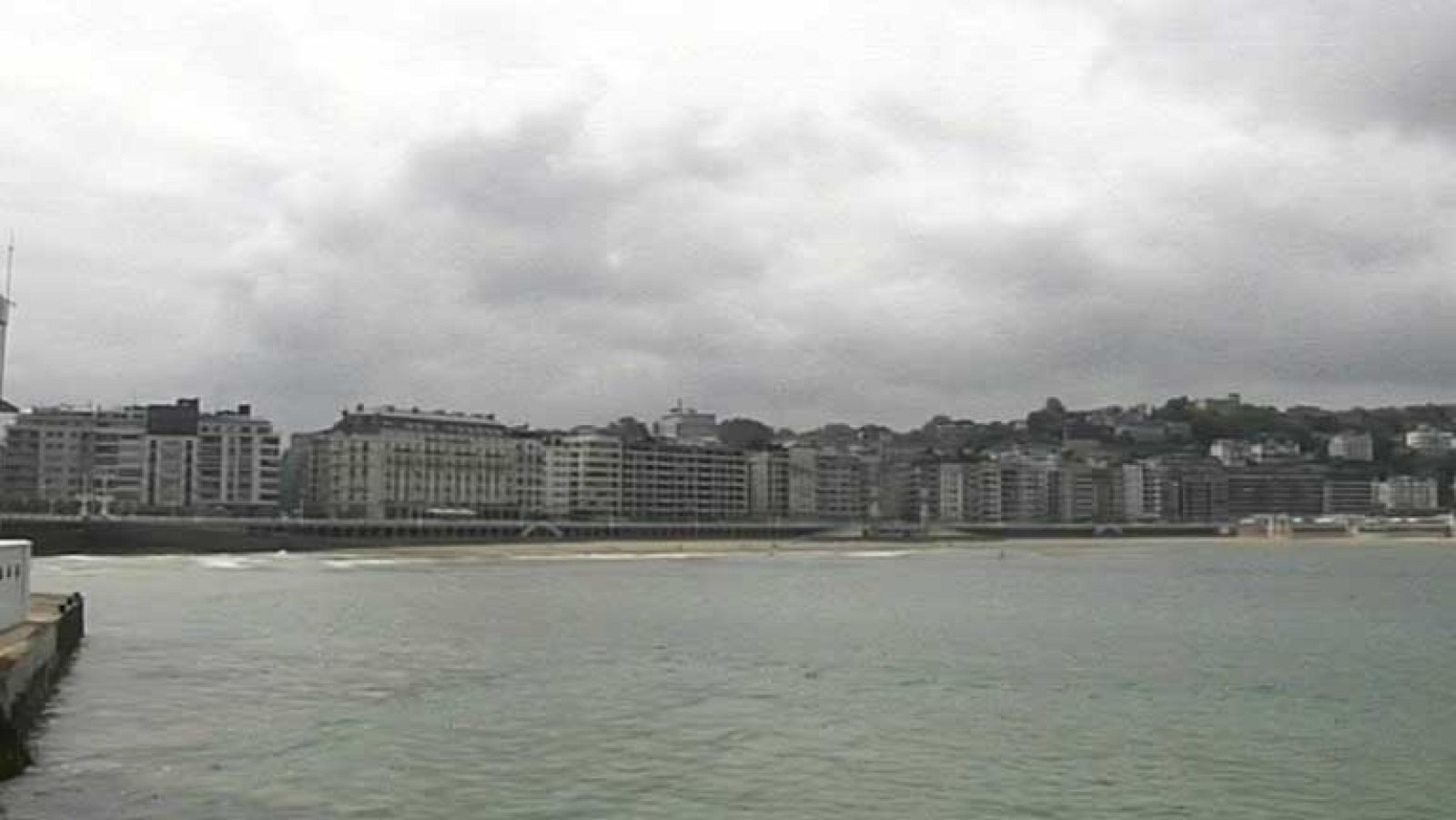 Chubascos en el noreste y viento fuerte en Canarias