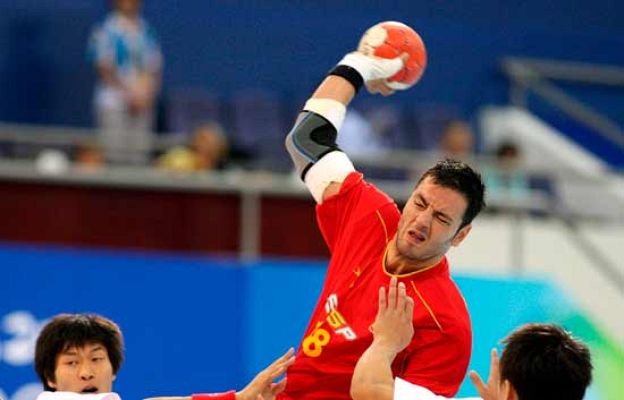  - España golea a China