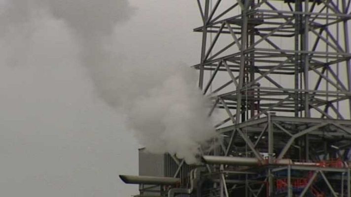 Telediario 1 - El tercer país que más ha reducido emisiones de CO2