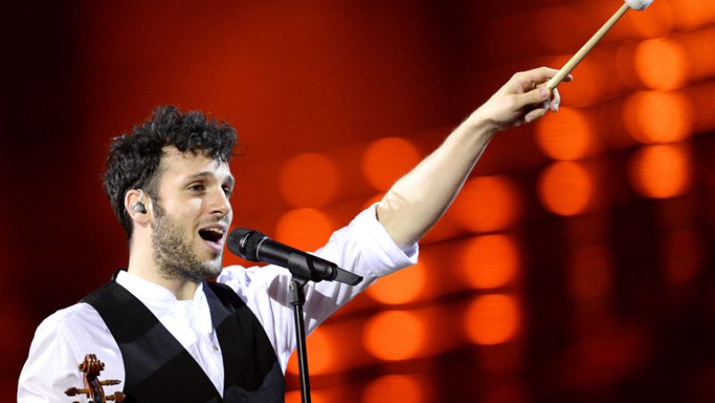 Eurovisión 2014 - Suiza: Sebalter canta "Hunter of stars" en la final de Eurovisión 2014