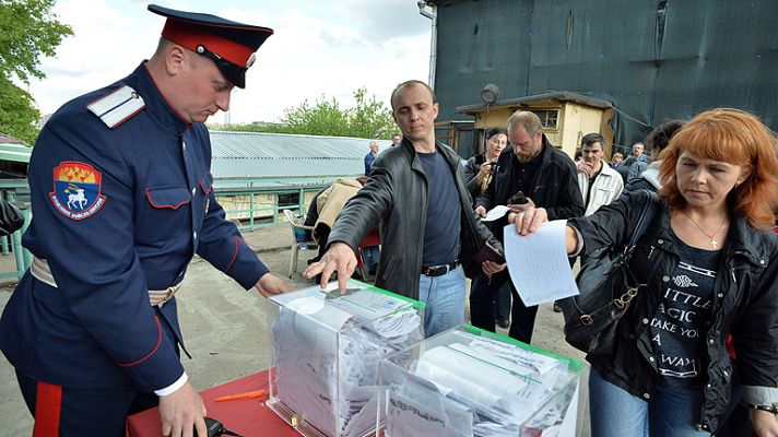 Telediario 1 - Ucrania, pendiente del resultado del referéndum separatista
