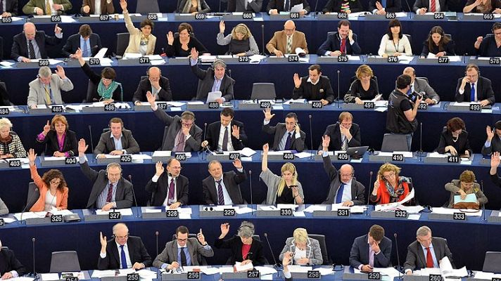 Telediario 1 - Sueldo eurodiputados