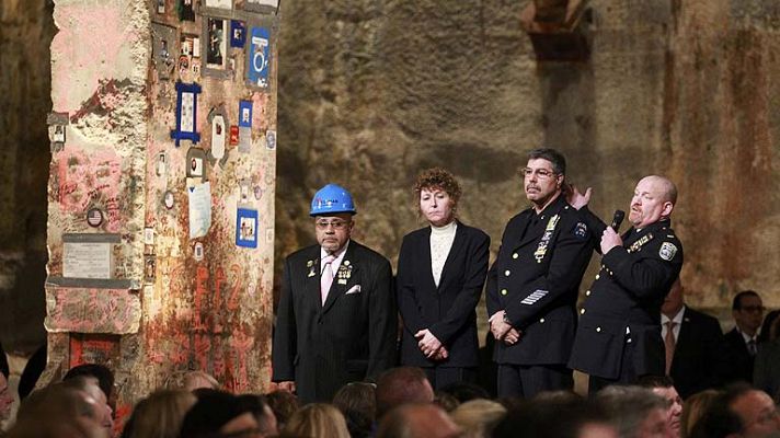 Telediario 1 - Obama inaugura el museo del 11S