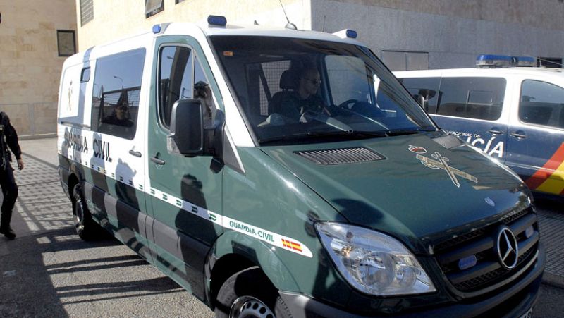 Prisión sin fianza para la policía de León | Ver