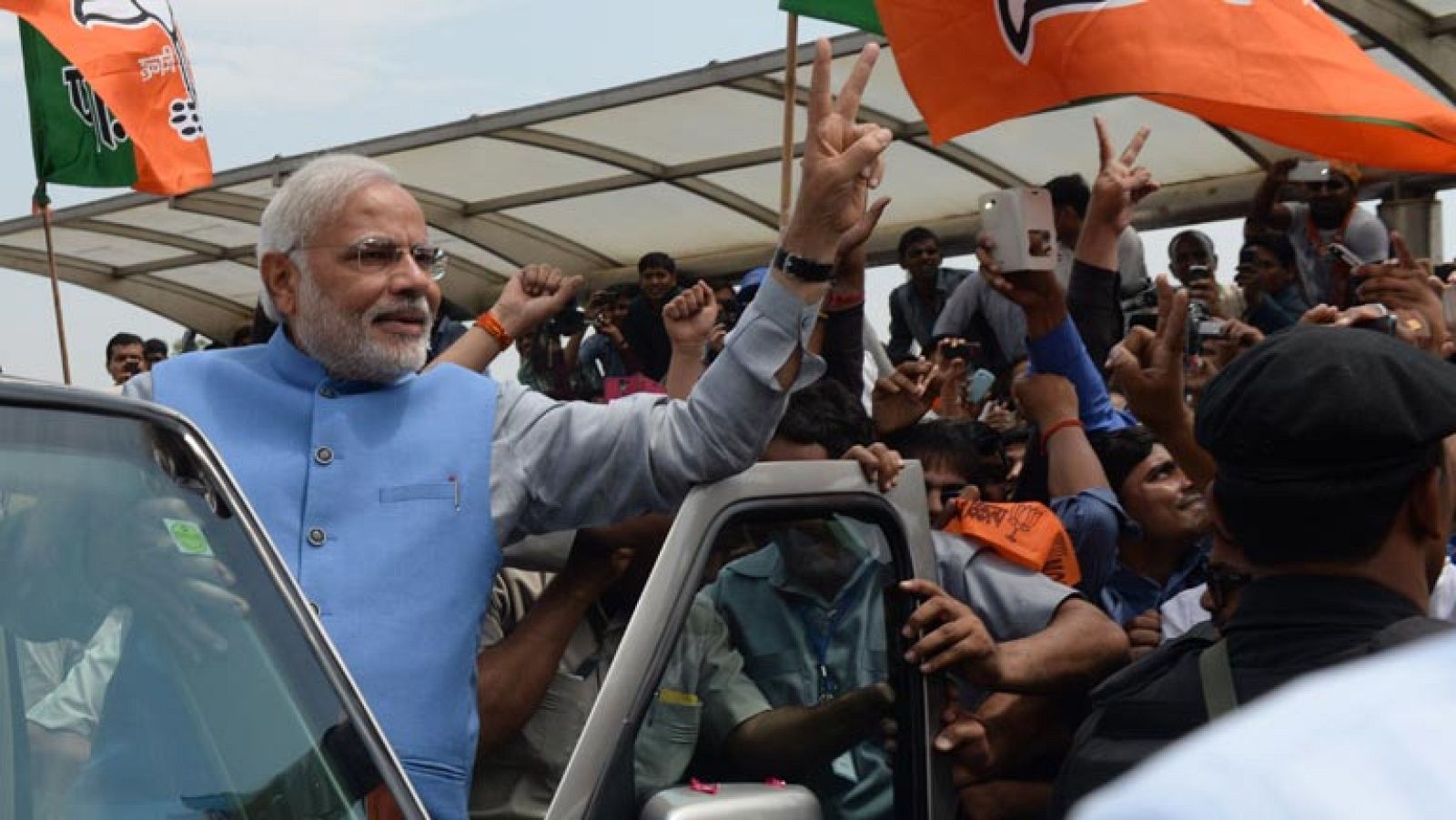 Telediario matinal de fin de semana en cuatro minutos - 17/05/14