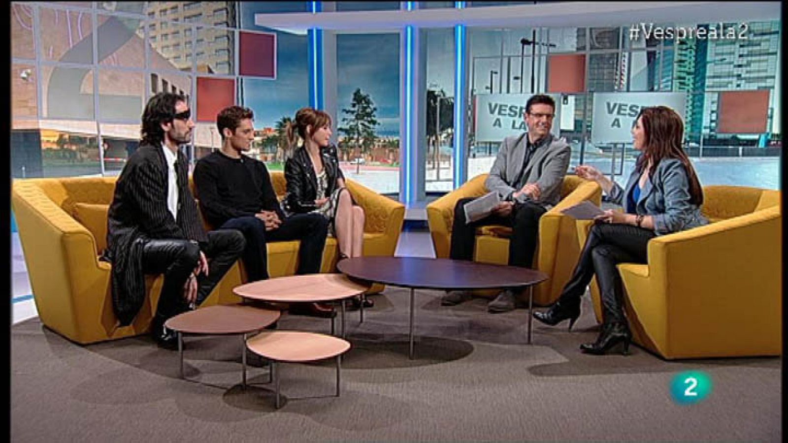 Vespre a La 2 - "Por un puñado de besos"