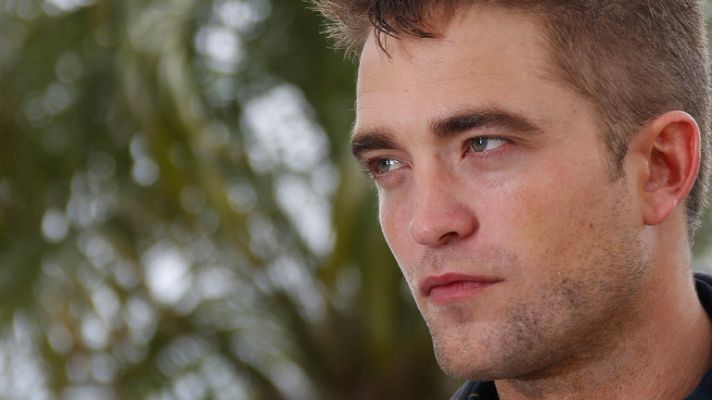 Telediario 1 - Solidaridad y polémica en Cannes