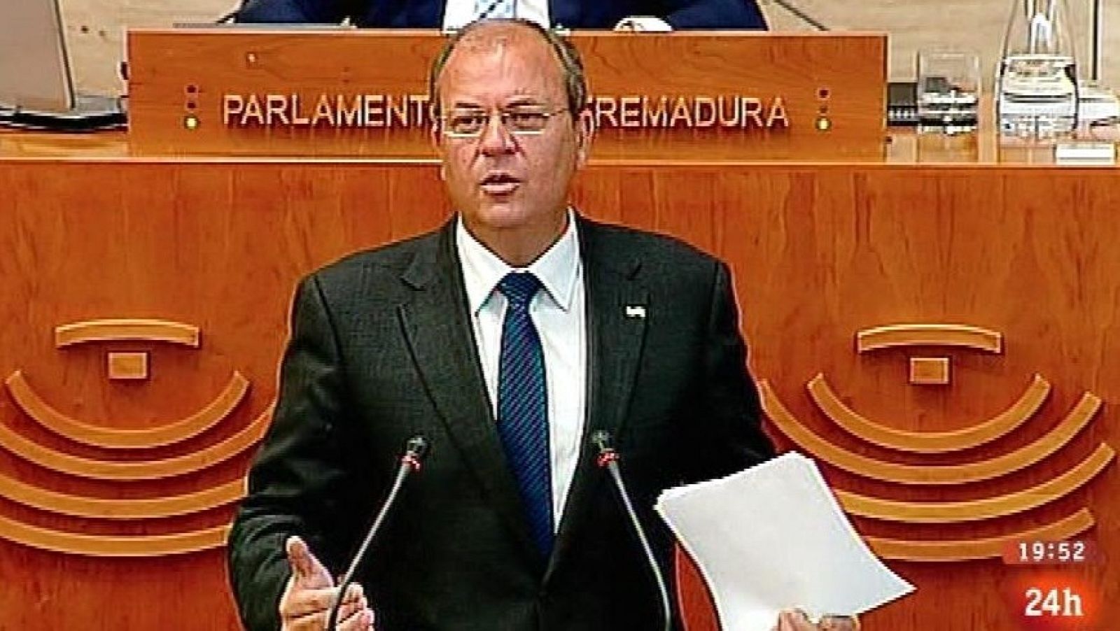 Parlamento - Otros parlamentos - No a la moción de censura extremeña - 17/05/2014