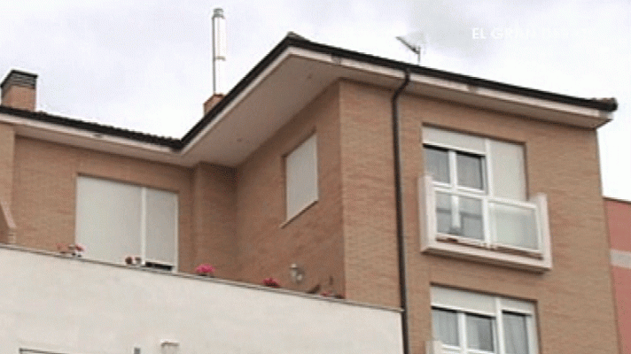 España Directo - La Policía registra la casa de Raquel Gago