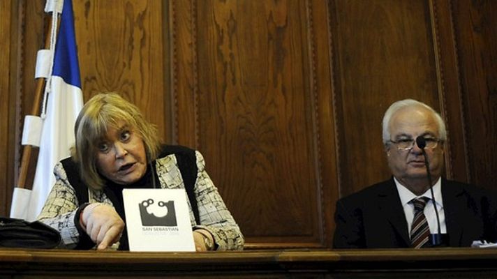 Telediario 1 - Declaran los denunciantes de los crímenes del franquismo