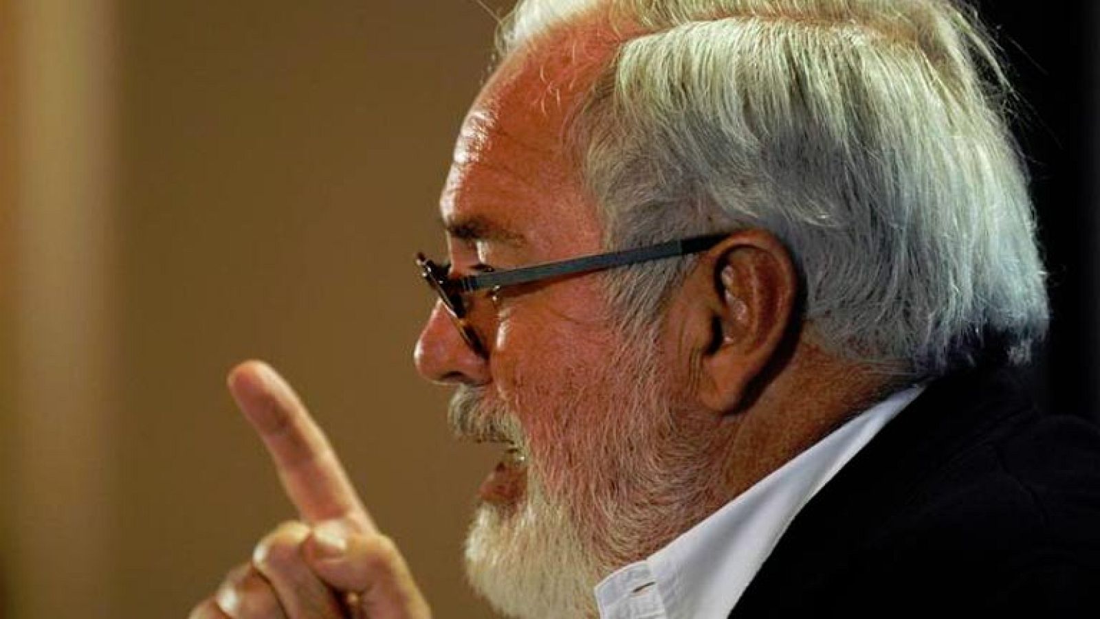Cañete pide disculpas por sus declaraciones sobre las mujeres