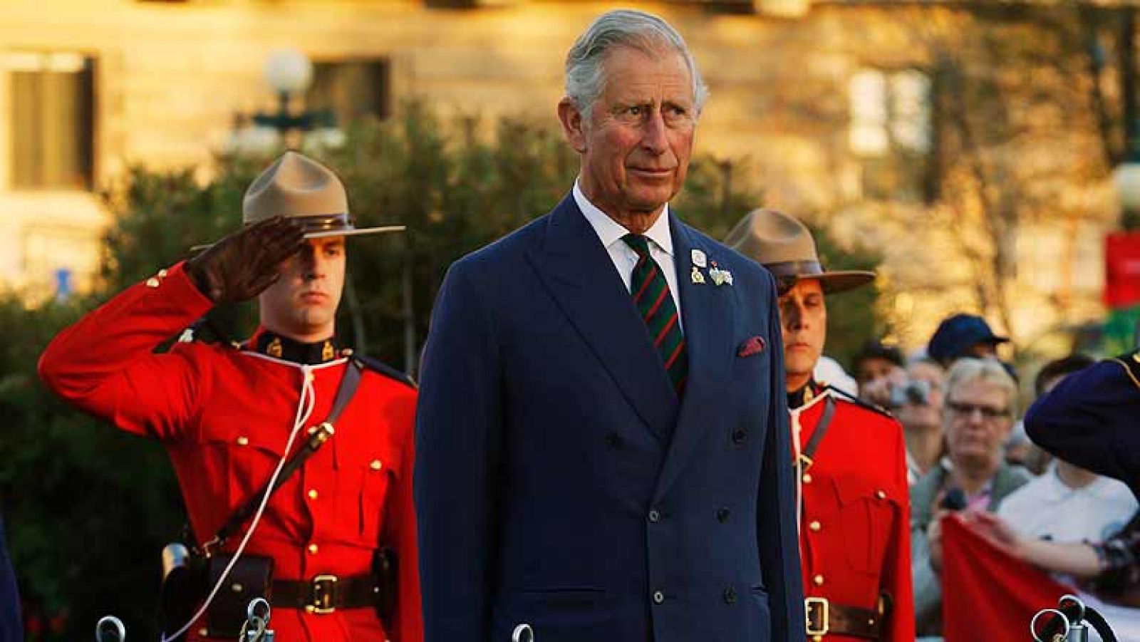 Polémica por una supuesta conversación privada del príncipe Carlos comparando a Putin con la ocupación nazi | Ver