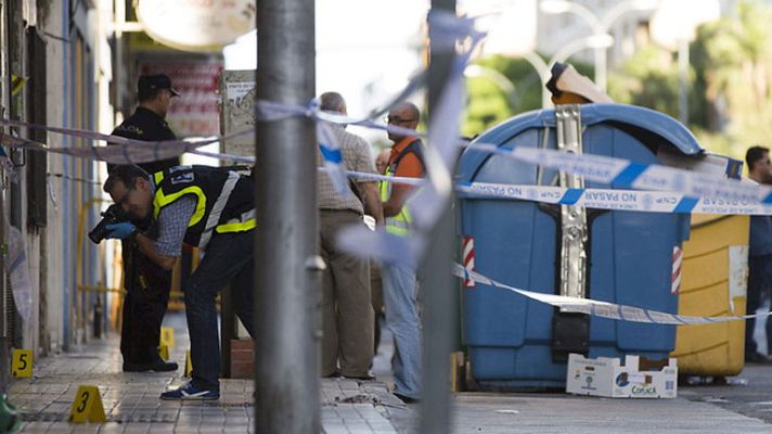 Telediario 1 - Sindicatos piden más medidas de protección para los policías