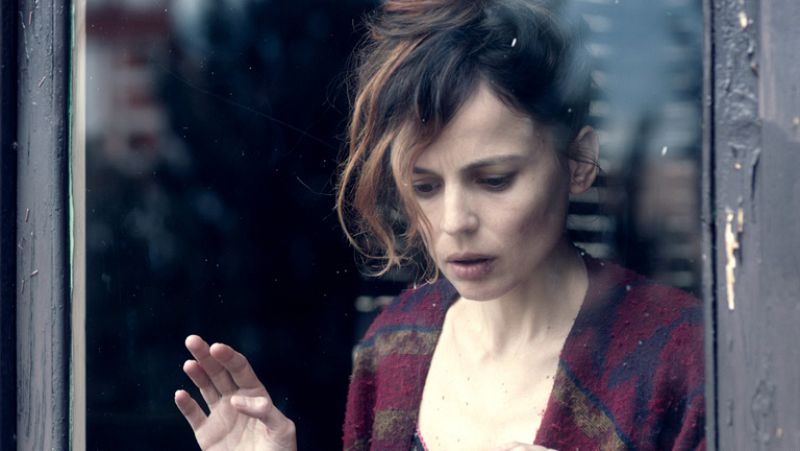 Preestrenos 'Todos están  muertos' y 'Madre e hijo'