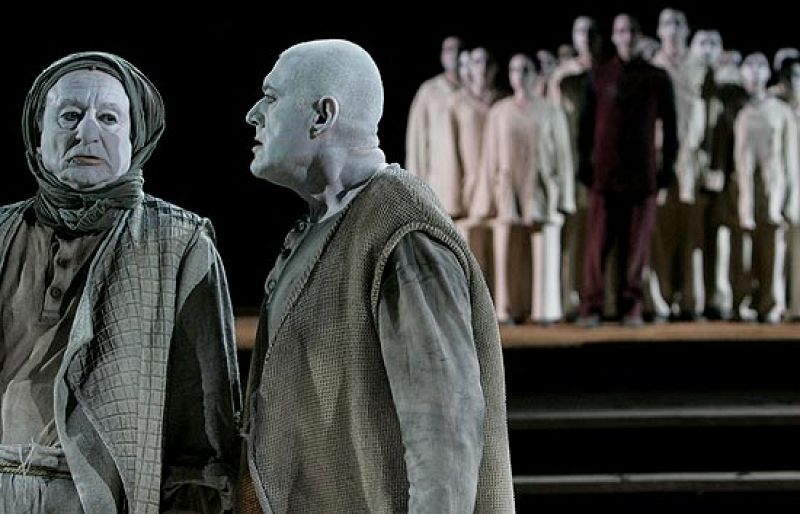 El festival de Mérida vibra con 'Las Troyanas'