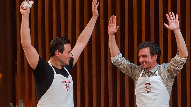 Emil y Cristóbal se salvan en la primera prueba