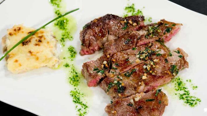 RTVE Cocina - Ternera al ajillo con setas gratinadas