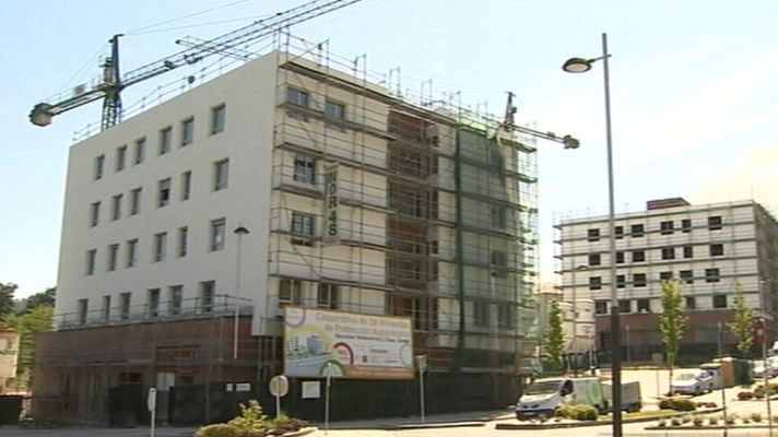 Telediario 1 - Crece el número de nuevas hipotecas