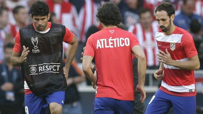 Telediario 1 - Diego Costa y Juanfran estuvieron con los médicos de la selección