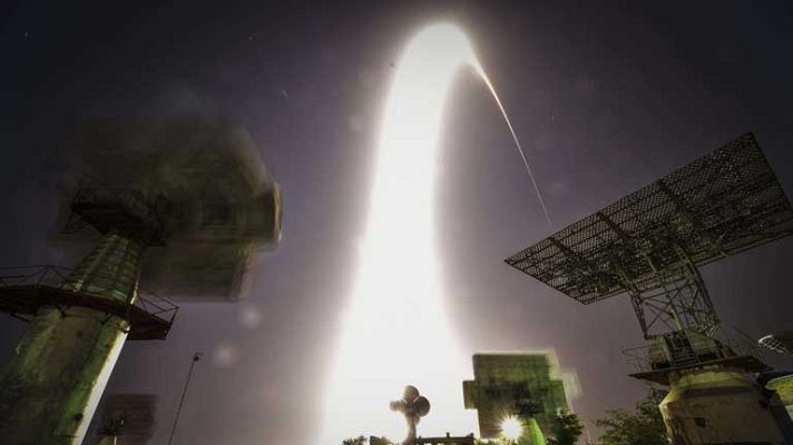 Telediario 1 - Crisis espacial