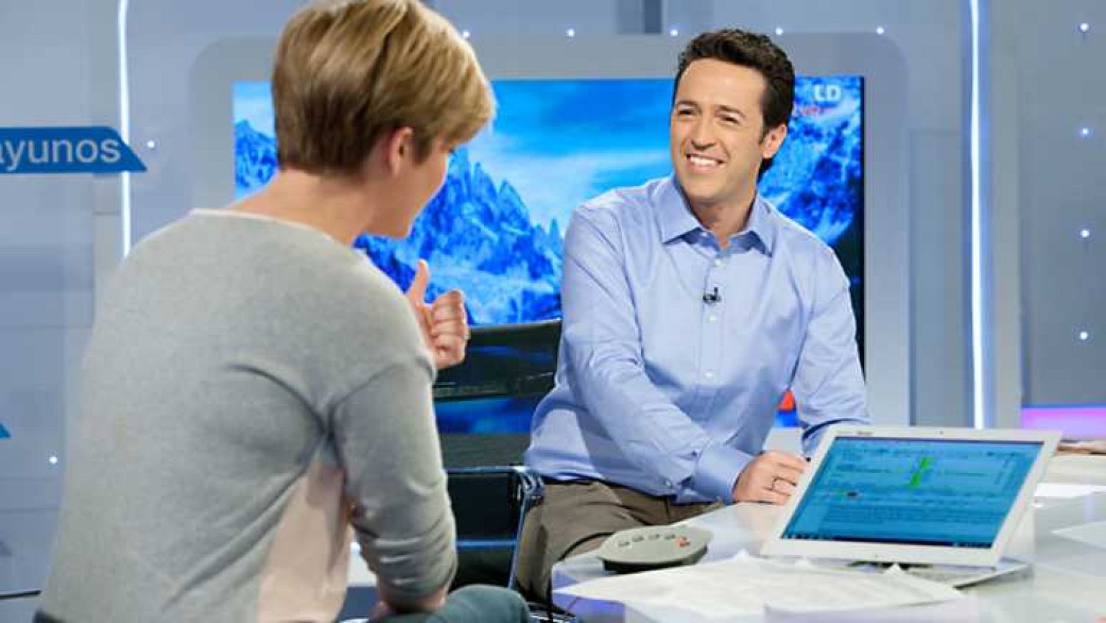 Los desayunos de TVE - Jacob Petrus, director y presentador de "Aquí la Tierra" - Ver ahora