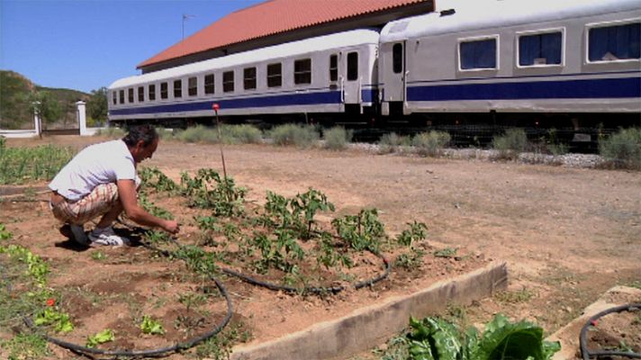 Aquí la Tierra - Reciclarse o morir, como este tren