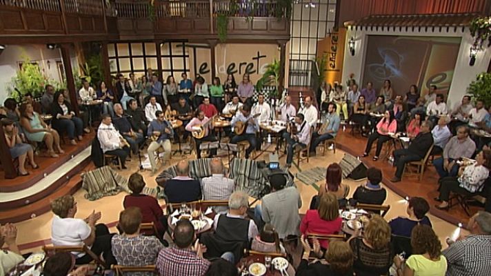 Tenderete - Tenderete - 01/06/14 "Tenderete" celebra el día de Canarias con "Los Tendereteros" y solistas de las Islas.