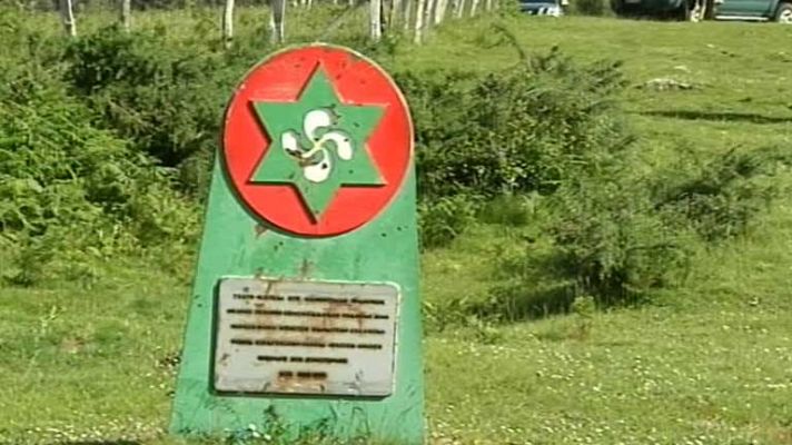 Telediario 1 - Detenciones por enaltecimiento del terrorismo